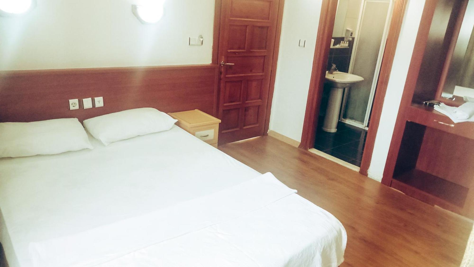 London House Hotel Kemer Habitación foto